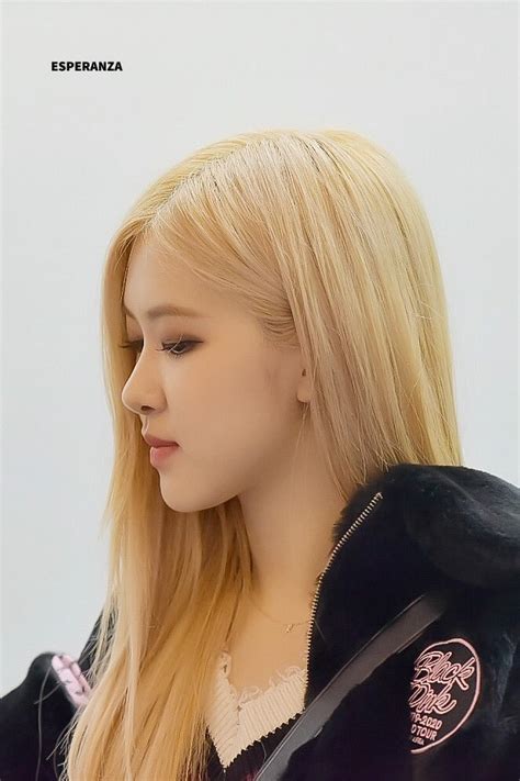 Here Are 30  Photos Of BLACKPINK Rosé's Incredibly Beautiful Side Profile For You To Marvel At 