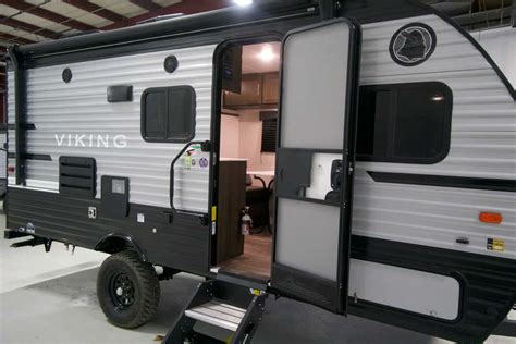 The Best Travel Trailers Under 4000 Lbs For Your Next Trips Rv Pioneers