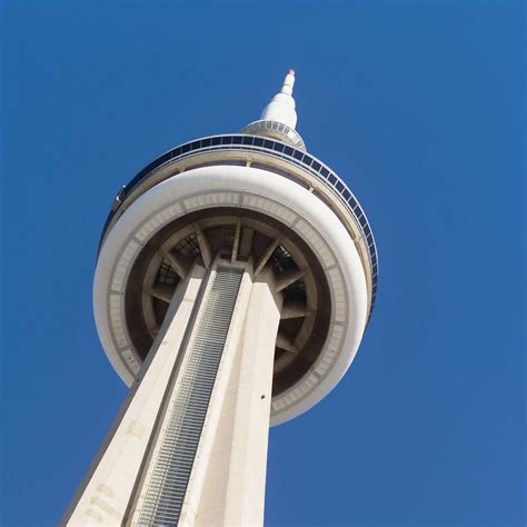The Most Recognizable Tower In The World Cn Tower Wonderf