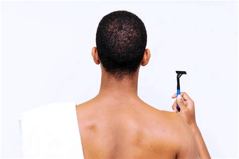7 Best Back Shavers For Men Easy Smooth Clean 2023 Bald And Beards