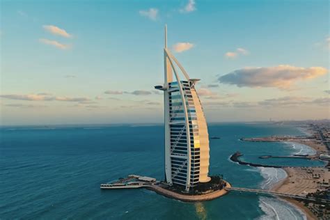 La Grande Vela Dubai E La Burj Al Arab Terrace Lifeandpeople Magazine