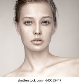 Beauty Portrait Beautiful Blonde Model Nude Stock Photo 640055449