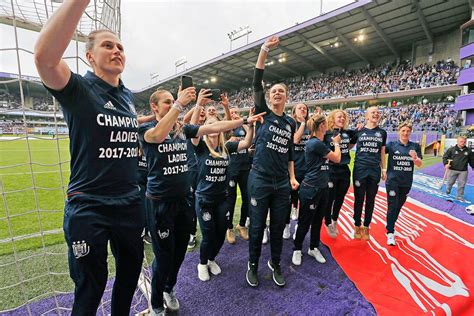 Vrouwenploeg Rsca Zet Titelambities Kracht Bij Met Vlotte 1 5 Zege Bij