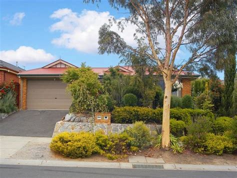 9 Silkwood Avenue Berwick Vic 3806 Au