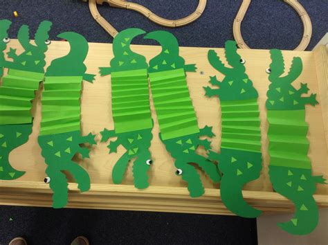 Alligator Stretch Craft Reptiles Preschool Preschool Jungle Preschool