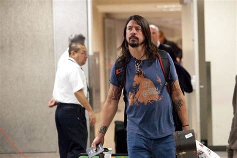 Dave grohl, the iconic frontman of the foo fighters was a guest dj on the bbc sounds program: Dave Grohl Artistic Design Tattoo | Dave grohl, Foo ...