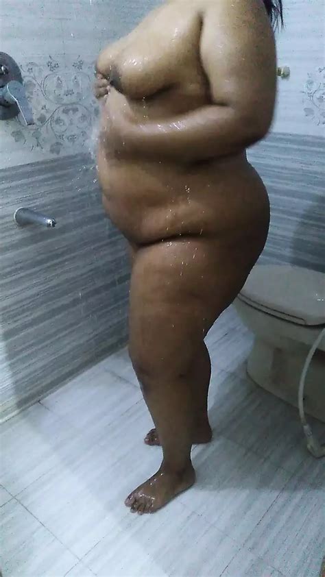 tante seksi india mandi di kamar mandi setelah berhubungan seks dengan tetangga xhamster