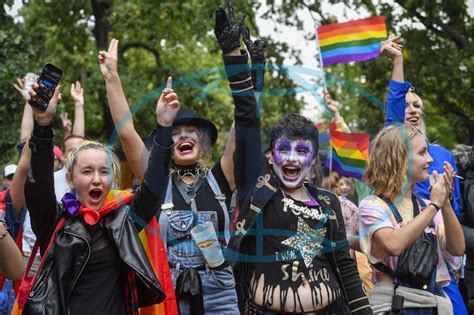 The annual prague pride festival organizes concerts, exhibitions, film screenings, and debates. Na Střeleckém ostrově začal festival Prague Pride ...