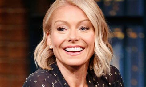 Kelly Ripa Commands Attention In Strapless Gown In Jaw Dropping Photo