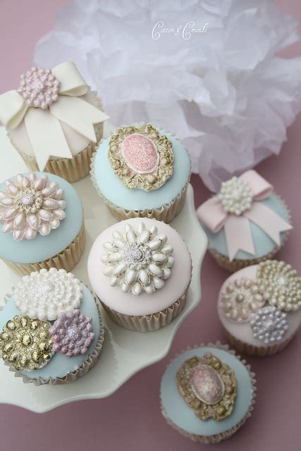 Beautiful Cupcakes Vintage Wedding Style