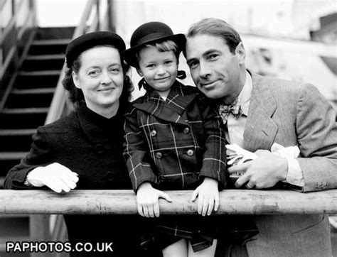 Bette Davis And Her Then Husband Gary Merrill With Their Daughter Margot Merrill Bette Davis