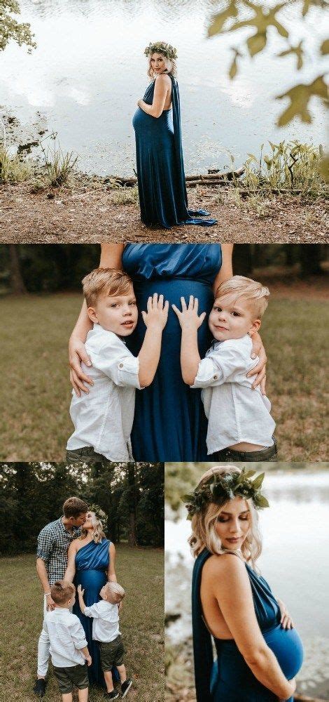 Maternity Photo Ideas with the Family | Family maternity pictures