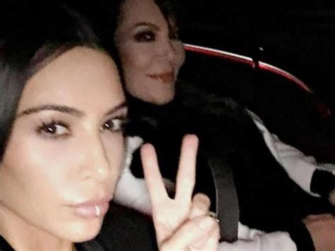 Kim Kardashian Shows Off Lip Piercing In First Selfie Of 2017 News