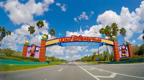 Walt Disney World 2015 Driving Down World Drive To The