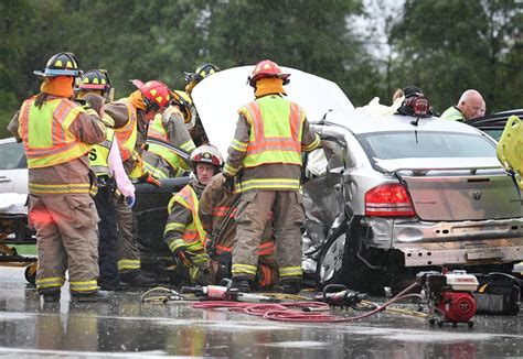 Crash Involving Three Vehicles Shuts Down Illinois 5 Local News