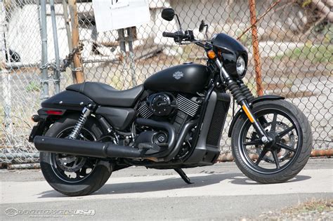 When it comes to fit and finish, street 750 surely leaves scope for work. 2014 Harley-Davidson Street 750 First Ride Review | GearOpen