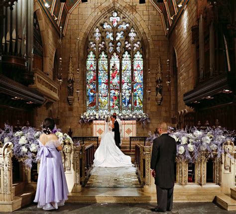 Royal weddings usually follow a rigid script of words and rituals based on the traditional anglican wedding ceremony prescribed in the book of common prayer. Blog | Marie Labbancz Photography