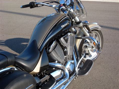 Victory Kingpin Two Tone Victory Motorcycles Victory Motorcycle