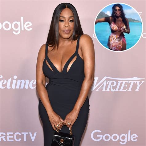 Claws Actress Niecy Nash Is A Natural Stunner See The Stars Sexy