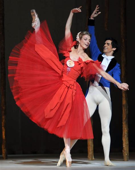 Interview Zenaida Yanowsky Principal The Royal Ballet Dance Outfits Royal Ballet Ballet