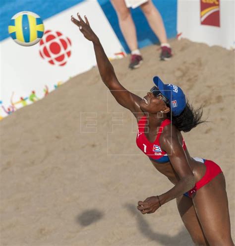 Jun 28, 2021 · el voleibol de playa de cuba clasificó hoy para los juegos olímpicos de tokio 2020, cuando sus parejas derrotaron a las anfitrionas de méxico en una serie de tres a ganar dos, en el cierre de la final de la copa continental de norte, centroamérica y el caribe (norceca) femenina de voleibol de playa. Cuba define sus representantes femeninas de voley playa ...