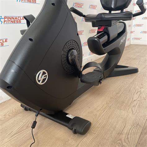 Life Fitness 95r Elevation Series Recumbent Bike With Discover Se