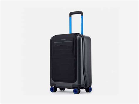 8 Best Usb Charging Luggage And Suitcases Man Of Many