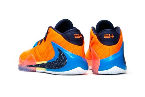 Shop your style at shopbop.com! Nike giới thiệu giày bóng rổ Zoom Freak 1 với màu cam rực rỡ