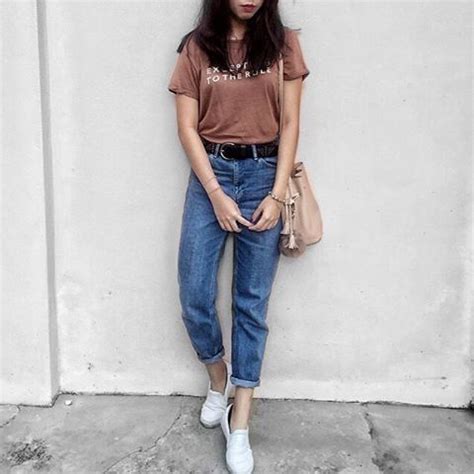 Ootd ngecamp yang pertama adalah perpaduan antara kaus, jeans dan juga sepatu kets. Pin on outfits