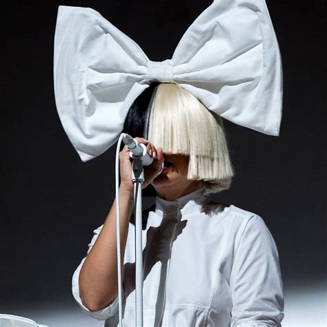 20 Songs You Didnt Know Came From Sia Elastic Heart Sia Singer Sia