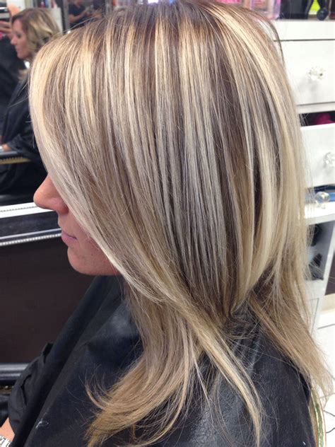 Lowlights Soft Ombre On Blonde Medium Blonde Hair Haircuts For Medium Hair Blonde Hair