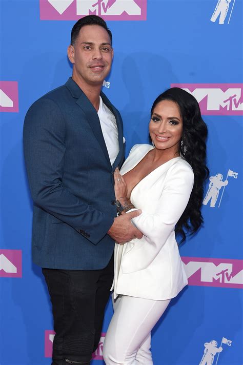 Jersey Shore S Angelina Pivarnick Almost Slips Out Of Bikini In New