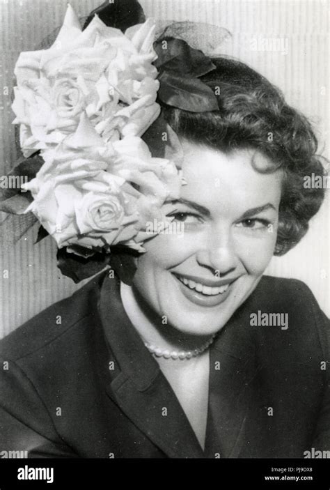 Barbara Hale 1957 Stock Photo Alamy