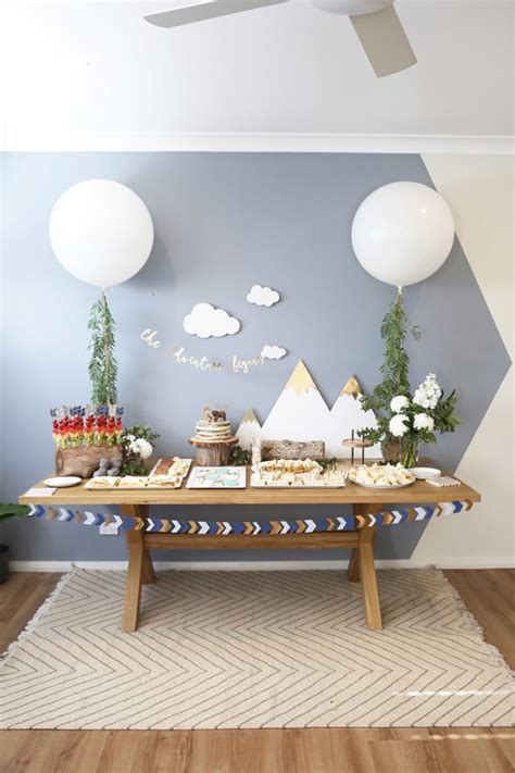 Today i wanted to share with you some pictures from my baby shower!! An Adventure-Themed Baby Shower | HOORAY! Mag