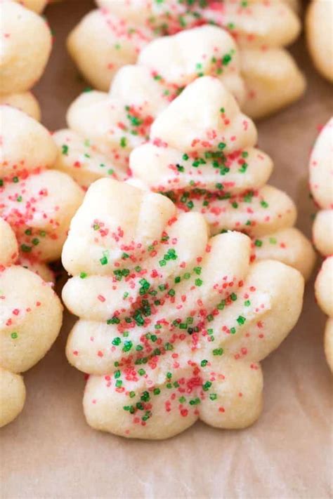 This recipe is so simple and so easy to change up!! Holiday Spritz Cookies | Recipe | Spritz cookies, Spritz ...