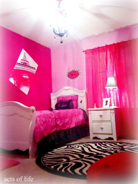 Home decorating ideas kitchen and room designs. The 25+ best Hot pink bedrooms ideas on Pinterest | Hot pink decor, Diy artwork and Bright girls ...