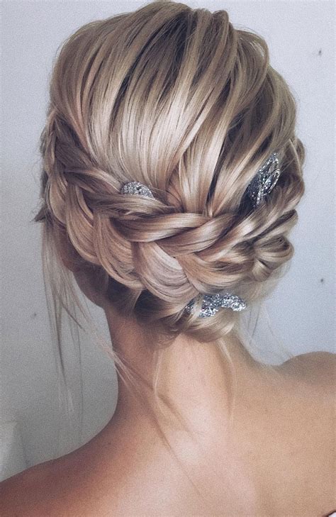 22 Elegant Wedding Hairstyles That Are Right On Trend I Take You