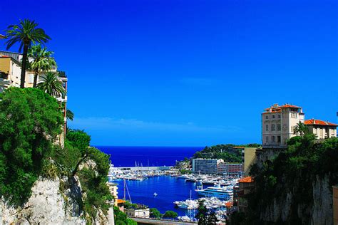 It is among the most luxurious tourist destinations in the world. Monako (Monaco, Księstwo Monako) - turystyka, zwiedzanie ...