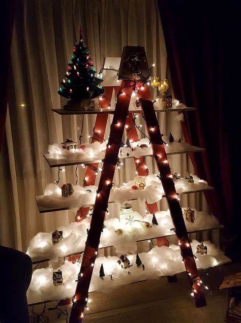 Totally Cool Christmas Tree Decorating Ideas That Will Blow You Away