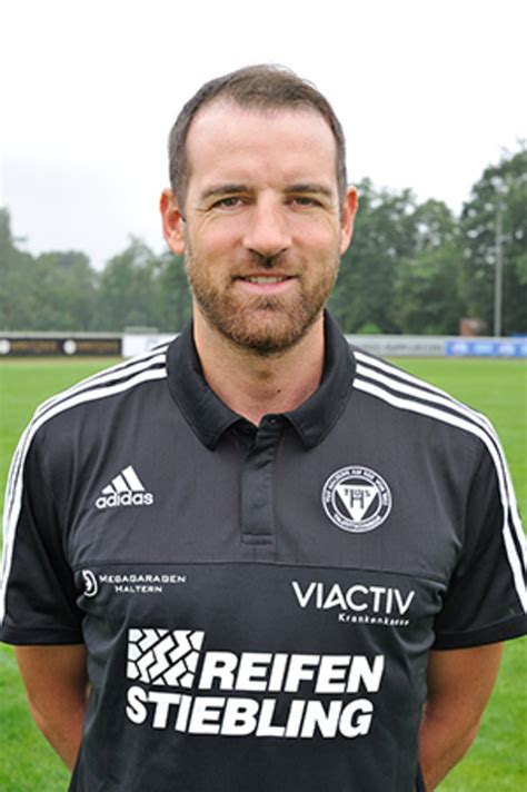 Um metzelder herum sei es derweil „einsam geworden, erklärt der anwalt. TuS lädt Nachwuchs ein: Probetraining mit Christoph ...