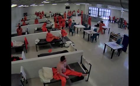 Inmate Sneaks Up Behind Tries To Strangle Rookie Jail Deputy
