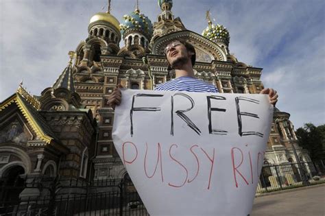 Pussy Riot Protests In Russia London And Around The World As Punk Band Are Jailed For Singing