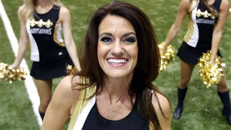 40 year old mom makes new orleans saints cheerleading squad los angeles times