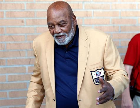Jim Brown Always The Activist Says He Wouldnt Kneel During Anthem