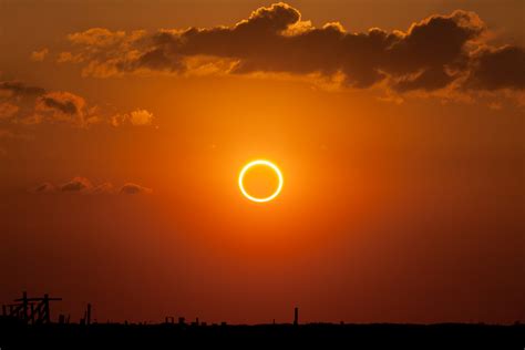 Our Guide To This Weeks Ring Of Fire Annular Eclipse Universe Today