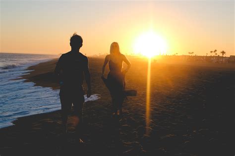 Sunset Love | Sunset love, Cute couple pictures, Sunset