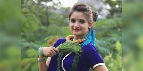 Nepali Girl Dances For 126 Hours Sets New World Record The New Indian