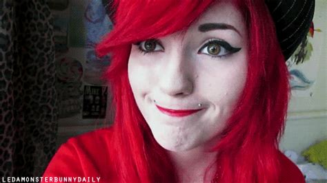 Red Hair S Search Find Make And Share Gfycat S
