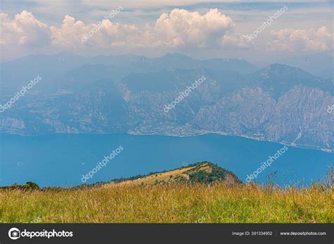 Cloudy View Limone Sul Garda Monte Baldo Italy — Stock Photo