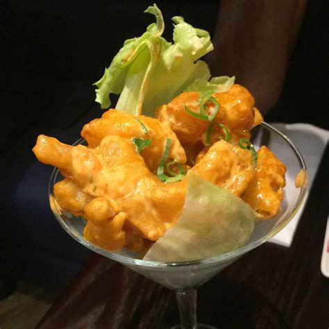 Their first store was located at sam leong rd near farrer park mrt but it's closed down. P F Changs Asian Table | HALAL FOOD DIARY